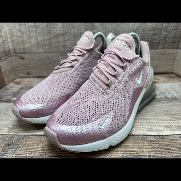 airmax 270 plum chalk